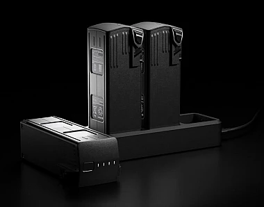 Длительный срок службы аккумулятора и быстрая зарядка